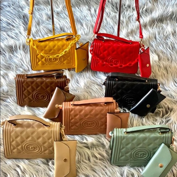 Meet your Posher, Maggy - Picture 3 of 3